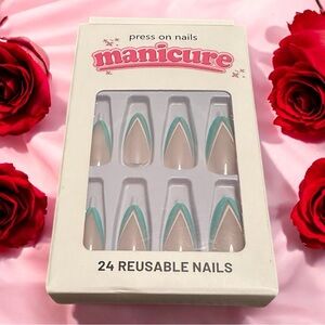 Press-On Nails - Teal and Nude